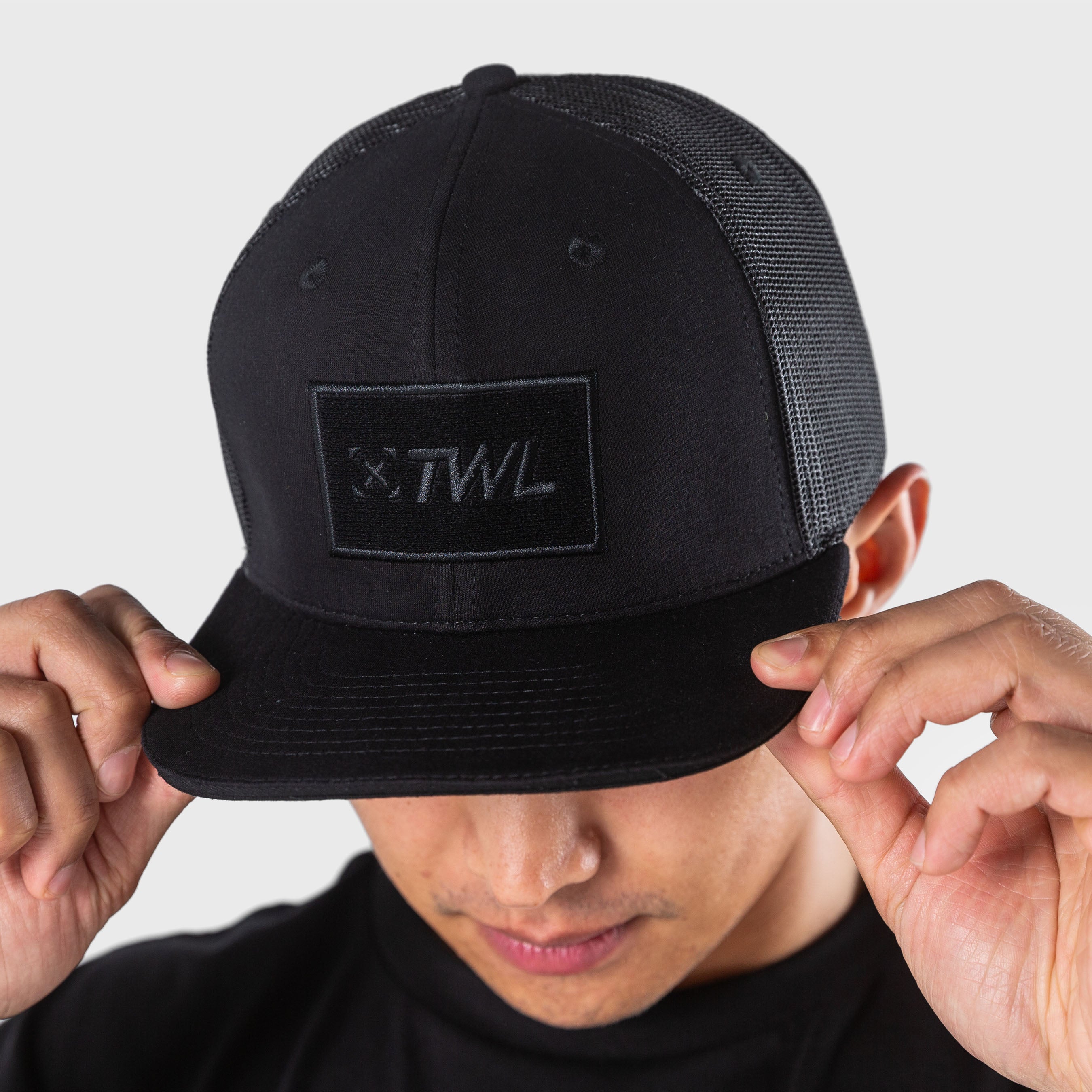 Black baseball cap with velcro patch 2025