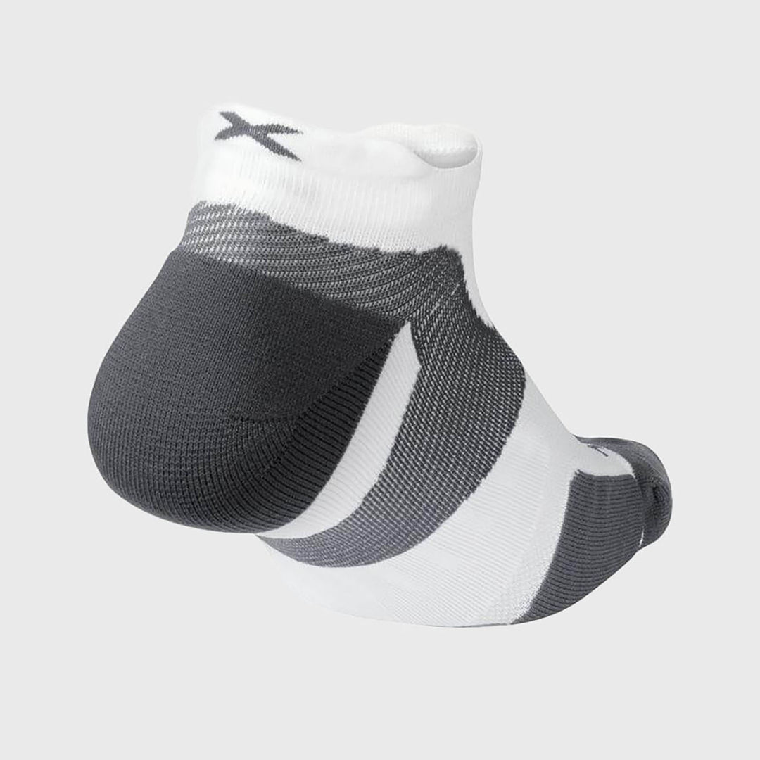 2XU - Vectr Cushion No Show Socks - White/Grey