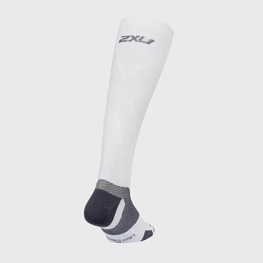2XU - Vectr Light Cushion Full Length Compression Socks - White/Grey