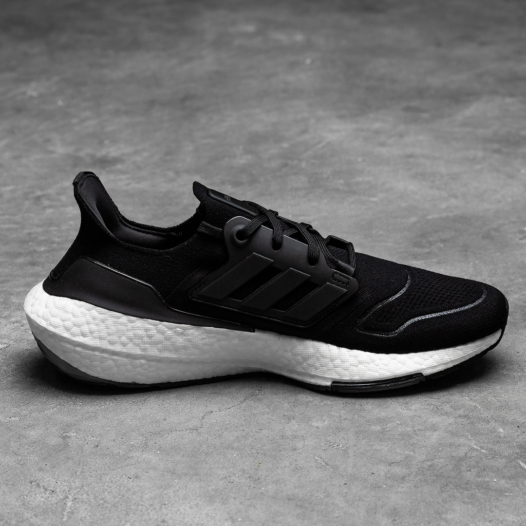 ADIDAS - Ultraboost 22 Shoes - Men's - CORE BLACK/CORE BLACK/FTWR WHITE