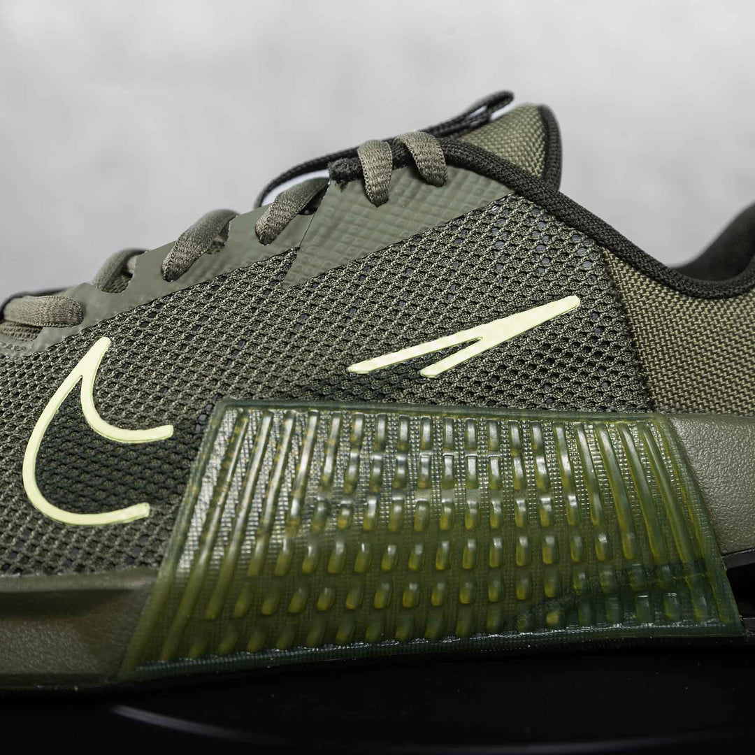 Nike - Metcon 9 Men's Training Shoes - OLIVE/SEQUOIA-HIGH VOLTAGE