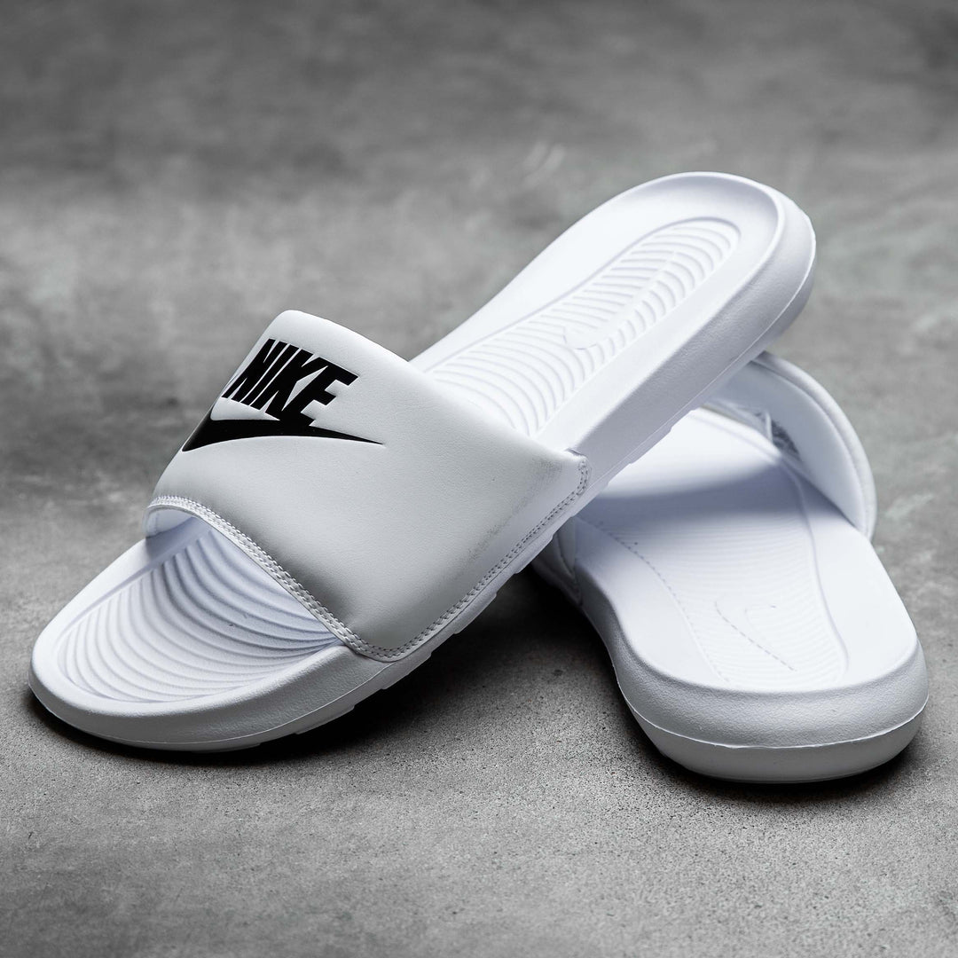 Nike - Victori One Men's Slides - WHITE/BLACK-WHITE